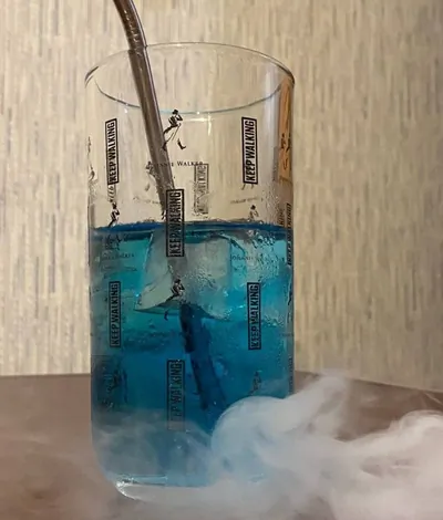 Коктейль «Голубая лагуна»