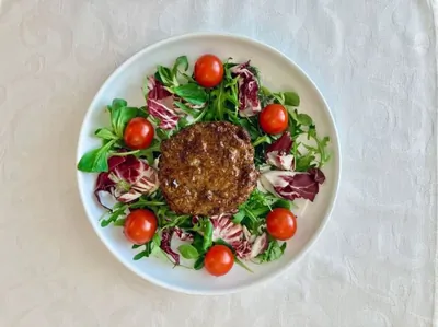 Рубленые бифштексы, запеченные в духовке