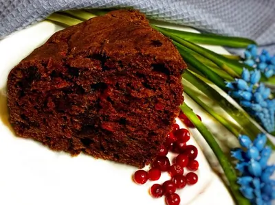 Брусничный кекс с кусочками шоколада