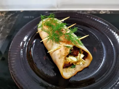 Рулетик из ветчины с яйцом