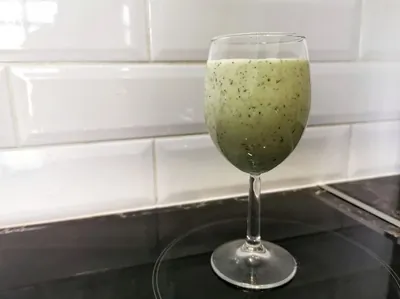 Зеленый смузи на кефире