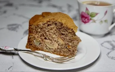 Ореховый пирог с яблоками