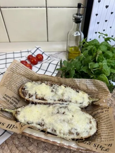 Баклажаны с фаршем и сыром