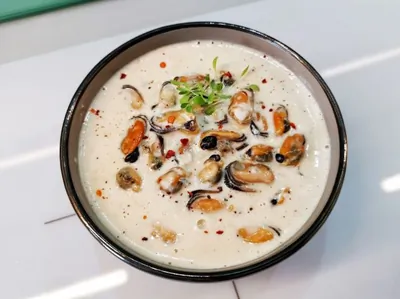 Сливочный суп с мидиями