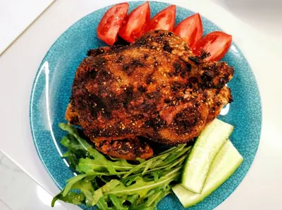 Цыпленок, запеченный в маринаде из хрена