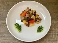 Соте с индейкой и имбирем в духовке