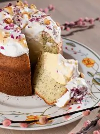 Кулич с кремом из маракуйи