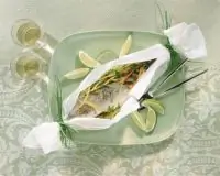 Рыба, запеченная в газете