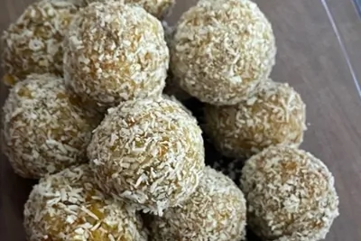 Конфеты из кураги, грецких орехов и кокосовой стружки