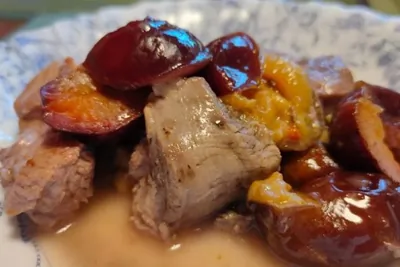 Индейка тушенная со сливами