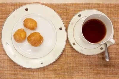 Профитроли с кремом из творожного сыра