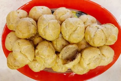 Профитроли с паштетом из куриной печени