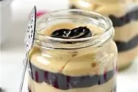 Кофейный манный пудинг с шоколадной прослойкой