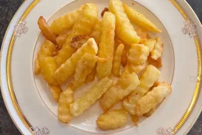 Картофель фри на сковороде