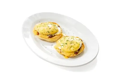 Яйца бенедикт с английскими маффинами