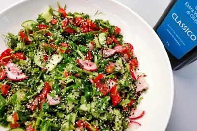 Салат из сезонных овощей