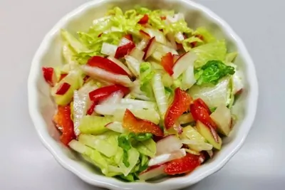 Салат с редькой