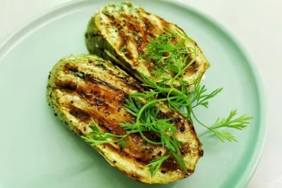 Кабачок с чесноком и сыром