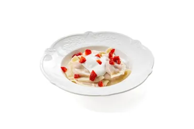 Вареники с клубникой и творогом