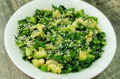 Салат из огурцов с луком