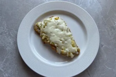 Свинина в духовке с ананасом