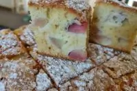 Шарлотка с нектаринами