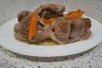 Тушеная свинина