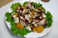 Салат с тыквой, индейкой и фетой