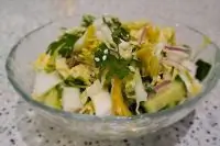 Салат из пекинской капусты