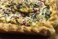 Пирог с овощами на слоеном тесте