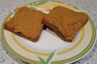 Паштет из куриной печени с яблоками на сковороде