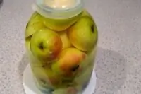 Яблоки моченые