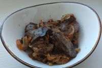 Тушеная куриная печень