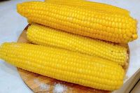 Варёная кукуруза