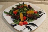 Салат с куриной печенью и апельсином