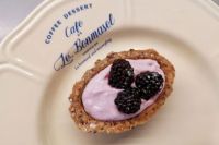 Десерт с ягодами