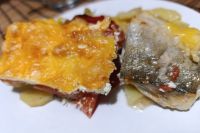 Рыба по-французски с помидорами