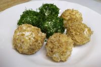Закуска из брынзы с зеленью и орехами